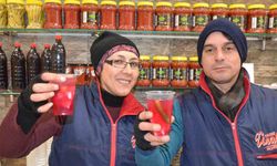Neşeli Günler filmi gerçek oldu: Eşinin dükkanı karşısına turşucu açtı
