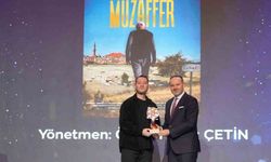 Tavşanlılı yönetmen Ömer Faruk Çetin "Muzaffer" adlı film ile en iyi belgesel film ödülü aldı