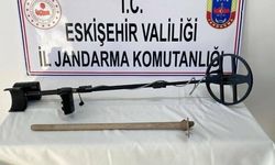 İzinsiz kazı yapan şüpheli jandarma tarafından yakalandı