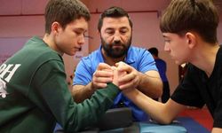 Bilecik’te Bilek Güreşi Gençler İl Birinciliği tamamlandı