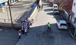 Bilecik’te öğrencilere okul geçidi görevlisi eğitimi