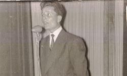 1965’te Bir Kitapçı, Bir Mikrofon ve Bir Hatıra