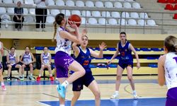 Bilecik’te U18 Kızlar Bölge Şampiyonası Heyecanı Sürüyor