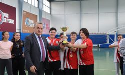 Kaymakam Öztürk, Tenis Turnuvası Final Maçlarını Takip Etti