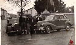 Üner Çeşmesi Önünde Bilecik Taksici Hatırası