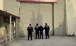 1 Yıl Hapisle Aranıyordu