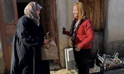 Başkan Tekin: "Dünyamızı aydınlatan tüm kadınlarımızın yanındayız"