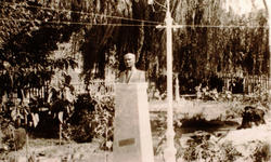 Bir asır önce Bilecik Atatürk Anıtı