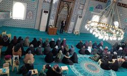 Bozüyük Müftüsü Arpacı’dan Yeşil Kur’an Kursu Öğrencilerine 8 Mart Ziyareti