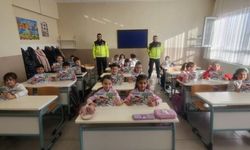 Jandarmadan Miniklere Trafik Eğitimi