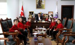 Söğüt Belediyesinde Minik Öğrencilerden Anlamlı Ziyaret