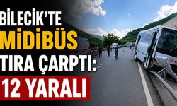Bilecik'te midibüs tıra çarptı: 12 yaralı