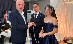 Başkan Torun, Belediye Personelinin Nişan Yüzüklerini Taktı