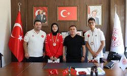 Başarılı sporculara İl Müdürü Demir’den tebrik