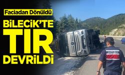 Bilecik'te TIR Devrildi, Faciadan Dönüldü
