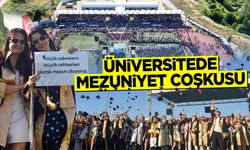 Üniversitede Mezuniyet Coşkusu