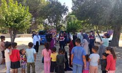Söğüt’te Mevsimlik Tarım İşçisi Ailelerine Destek