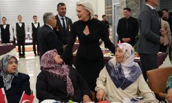 Zafer Resepsiyonunda Buluşma