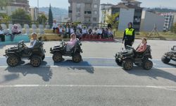 Bilecik’te 23 öğrenciye uygulamalı trafik eğitimi