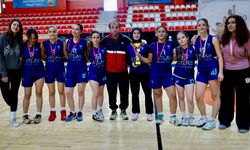 Bilecik’te genç kızların basketbol heyecanı sona erdi
