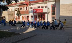 GÖNÜLLÜ GENÇLERDEN ÇOCUK EVLERİNE ANLAMLI ZİYARET