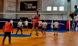 Pazaryeri’nde voleybol kupası sahibini buldu