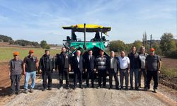 Yenipazar’da 4 kilometrelik yol sıcak asfaltla kaplanıyor