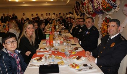 Polis Gecesi