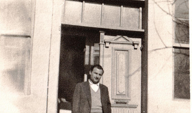 Bilecik Belediyesi Girişinde Tarihi Bir Kare