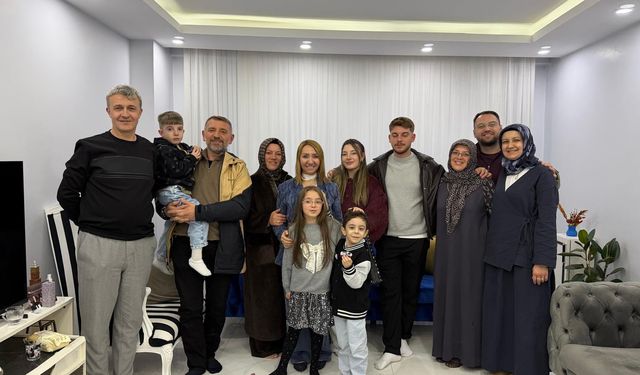 Başkan Tekin: “Bayram Bitti Ama Gönül Köprüleri Baki Kaldı”