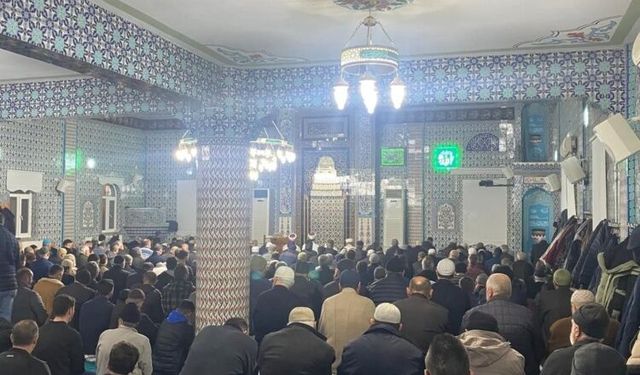 Bozüyük’te Enderun Usulü Teravih Namazı Yeşil Camii’nde Kılındı