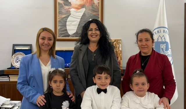 Pazaryeri'nde Başkanlık Koltuğu Miniklere Emanet