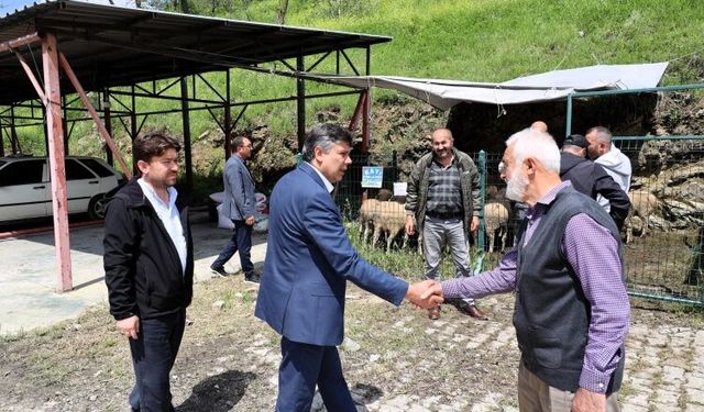 Başkan Durgut’tan Kurban Pazarına Bayram Öncesi Ziyaret