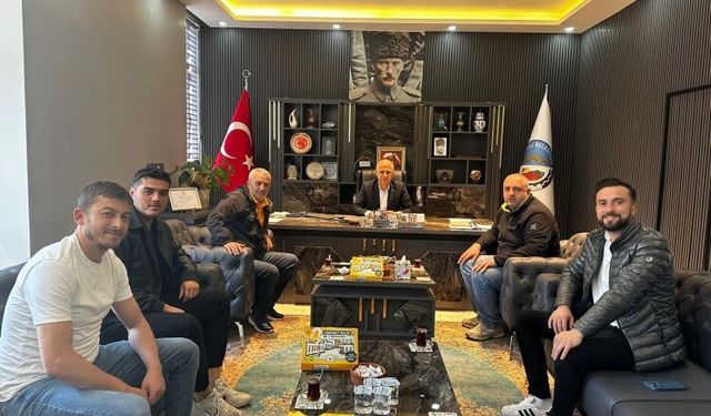 Belediye’de şampiyonluk ziyareti