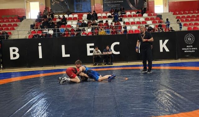 Gençlik Haftası Güreş Müsabakaları Bilecik’te Tamamlandı
