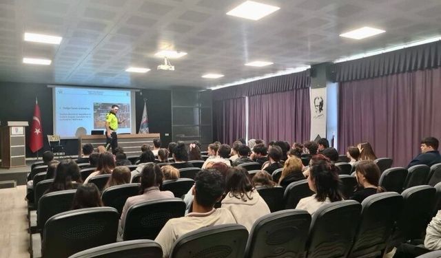 Bozüyük’te Öğrencilere Trafik Güvenliği Eğitimi