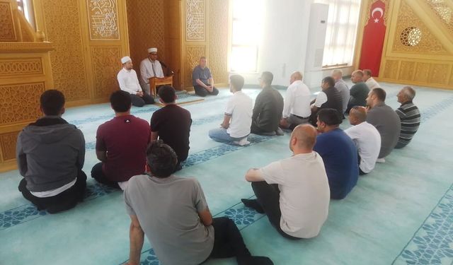 Hükümlülerden Cami Ziyareti ve Manevi Eğitim Programı