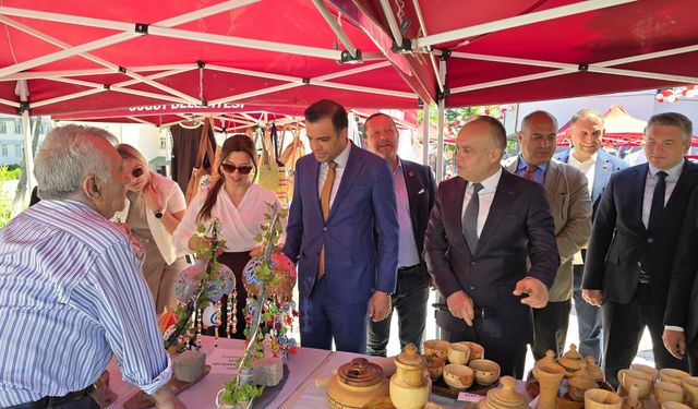 Söğüt’te Hayat Boyu Öğrenme Haftası Sergisi Açıldı