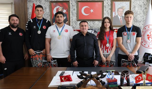 Türkiye Dereceli Sporculardan İl Müdürü Demir’e Ziyaret