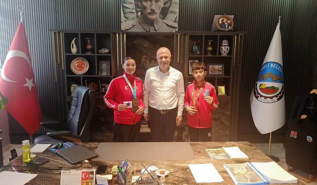 Türkiye Şampiyonu Tuğba Çürük'e Başkan Torun'dan Tebrik