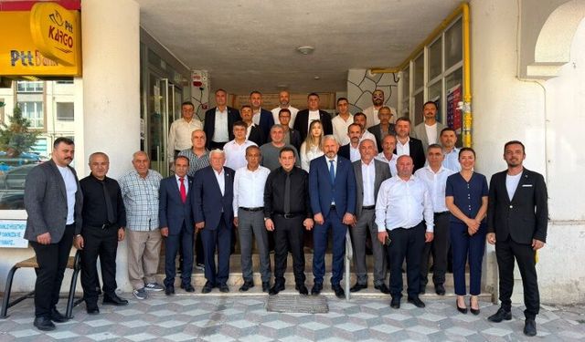Yenipazar Teşkilat Kongresi Coşkuyla Gerçekleşti: Ali Ünlü Güven Tazeledi