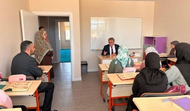 Kaymakam Helvacı’dan Kur’an Kurslarına Ziyaret: Öğrencilerle Buluştu