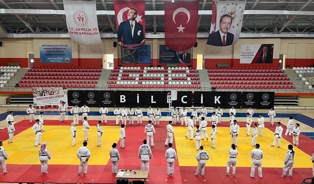 Bilecik’te Judocular Dan İçin Ter Döktü