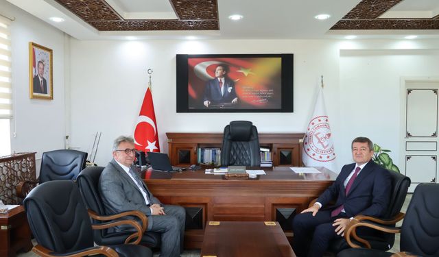 Kaymakam Helvacı’dan Müdür Şimşek’e Ziyaret