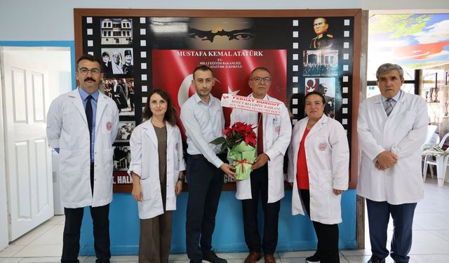 Söğüt’te Yeni Eğitim Yılı Öncesi Okullara Çiçekli Ziyaret