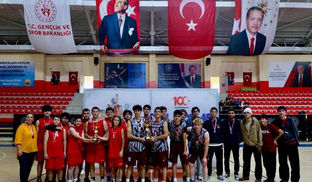 Bilecik’te genç erkekler basketbol müsabakaları sona erdi