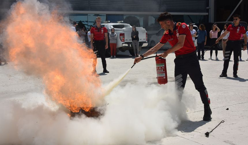 Bozüyük Belediyesi İtfaiyesi’nden yangın eğitimi