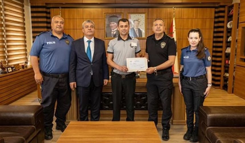 GÜVENLİK GÖREVLİLERİNE BAŞARI BELGELERİ VERİLDİ