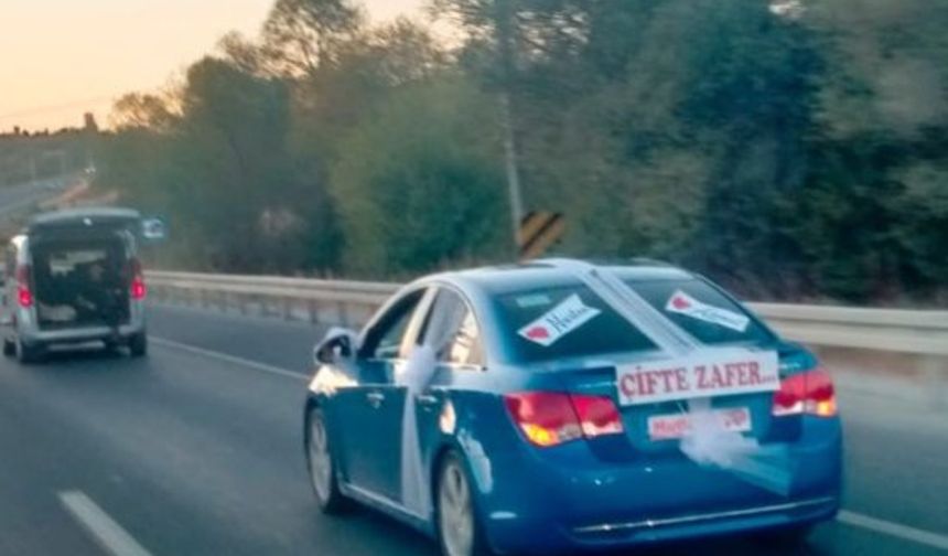 30 Ağustos’a özel anlamlı ve güldüren konvoy: "Çifte Zafer"