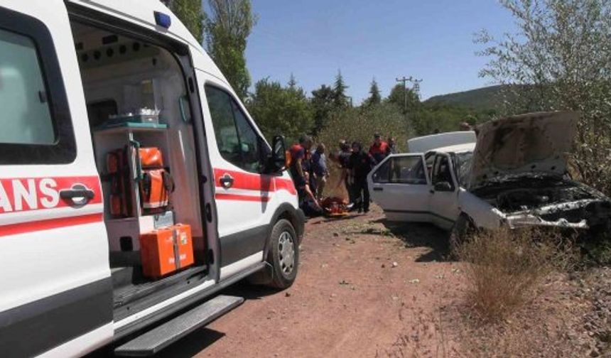 Kontrolden çıkan otomobil şarampole devrildi: 3 yaralı
